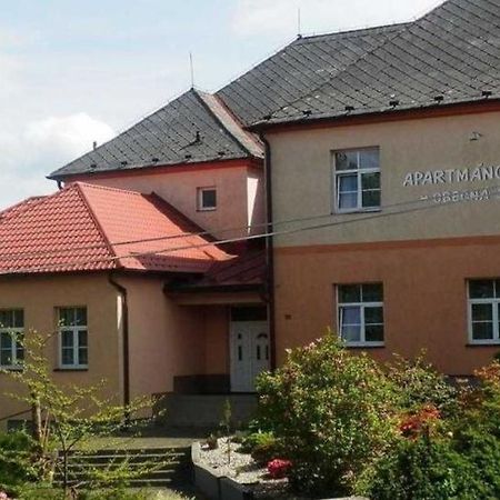 Apartmánový dům Obecná škola Svetlik Esterno foto