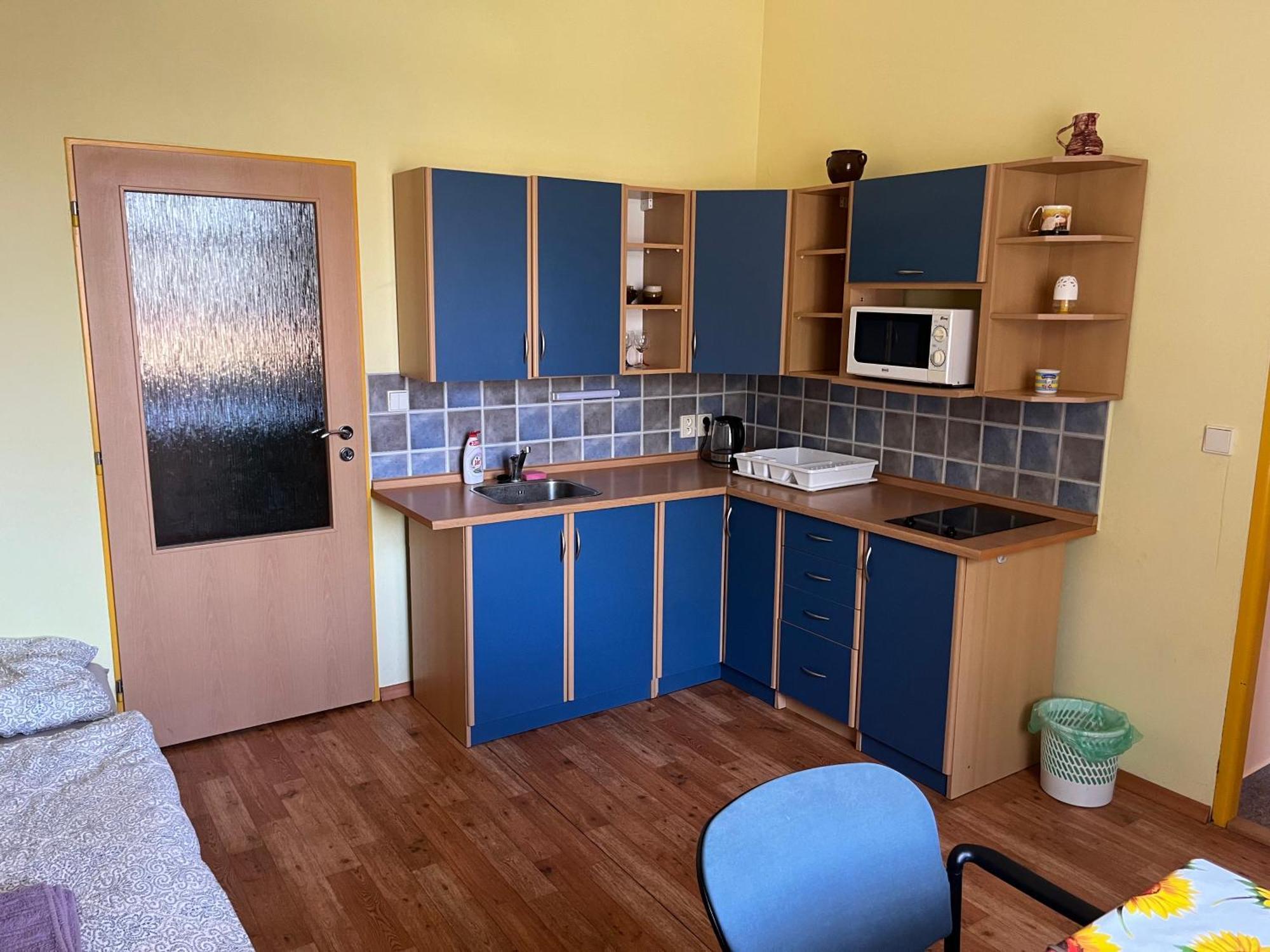 Apartmánový dům Obecná škola Svetlik Esterno foto